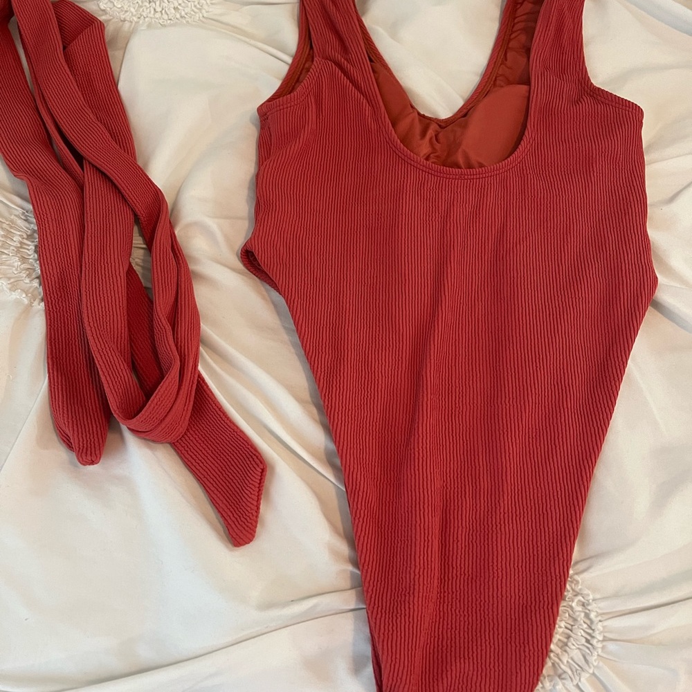 Toluca Swim one piece - Picture 2 of 2